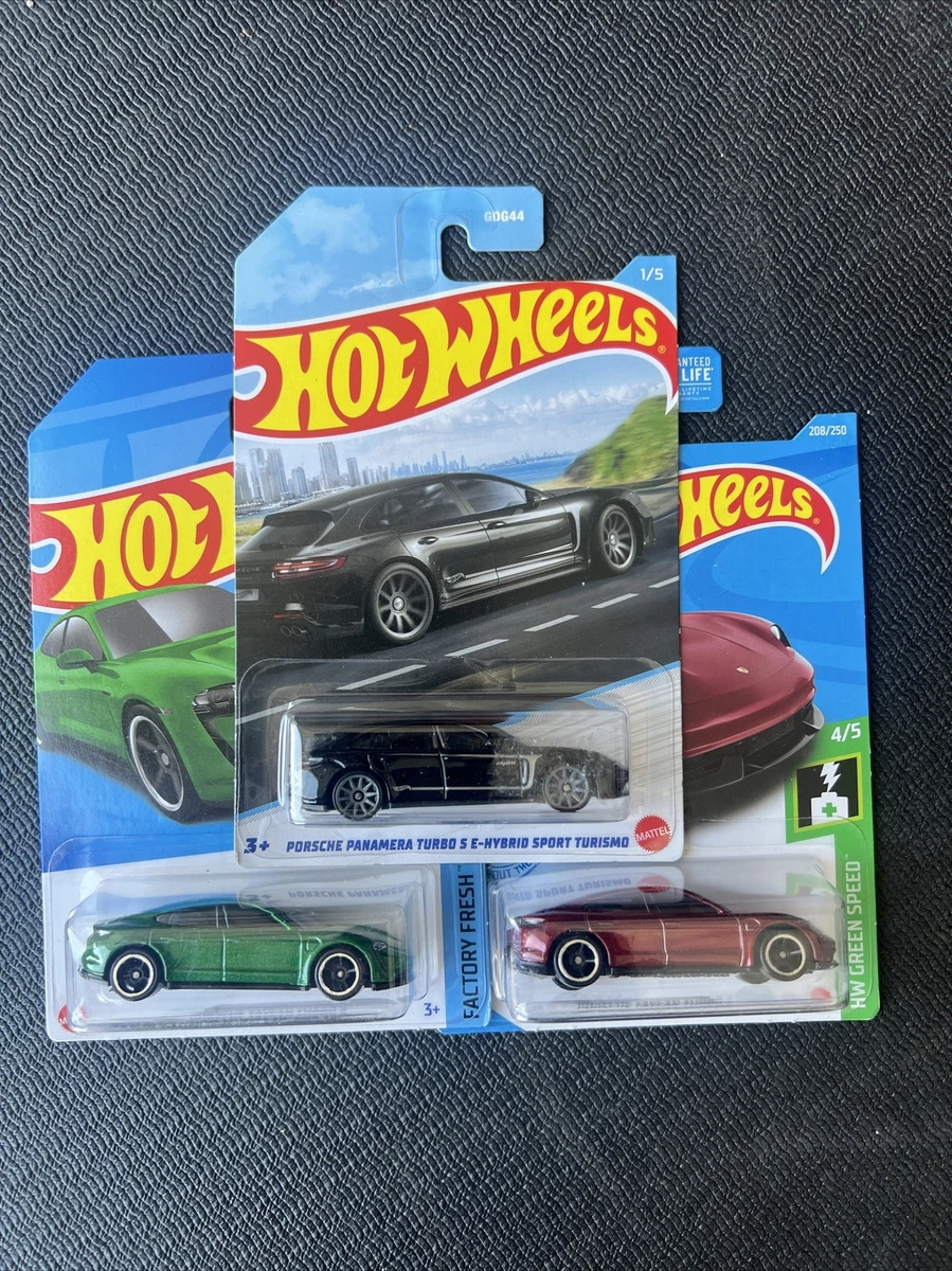 Hot wheels hotsell porsche panamera hybrid