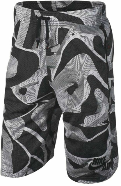 nike basketball shorts with zipper pockets