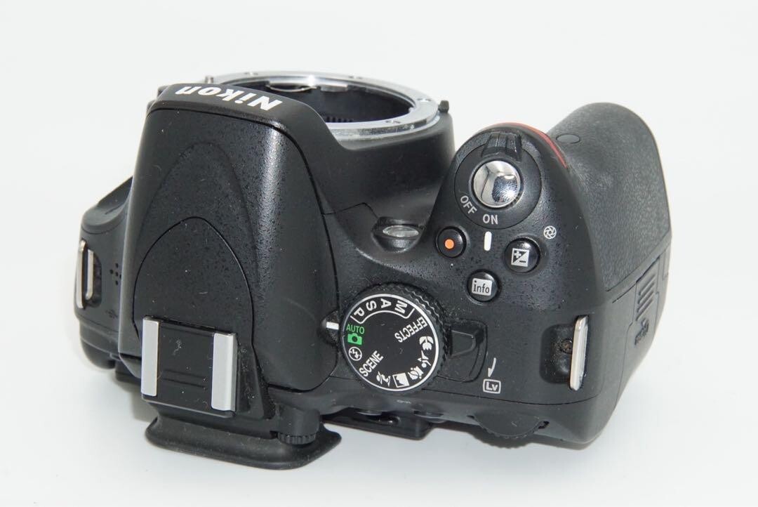 Near Mint Nikon D5100 16.2MP DSLR Camera Body SLR Body From