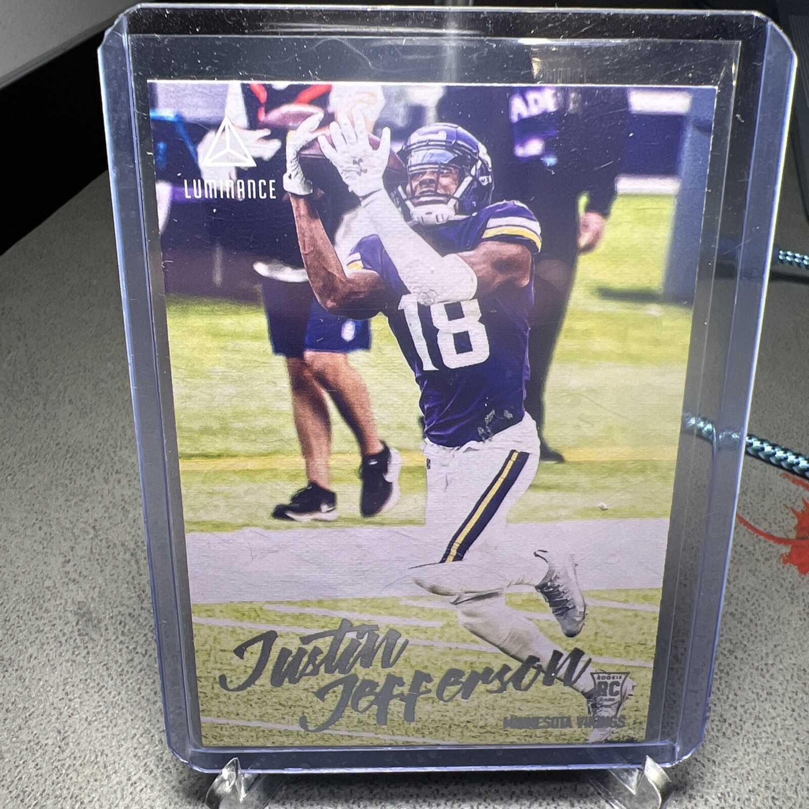 2020 Chronicles Justin Jefferson Luminance Base Rookie Card RC #217 Vikings