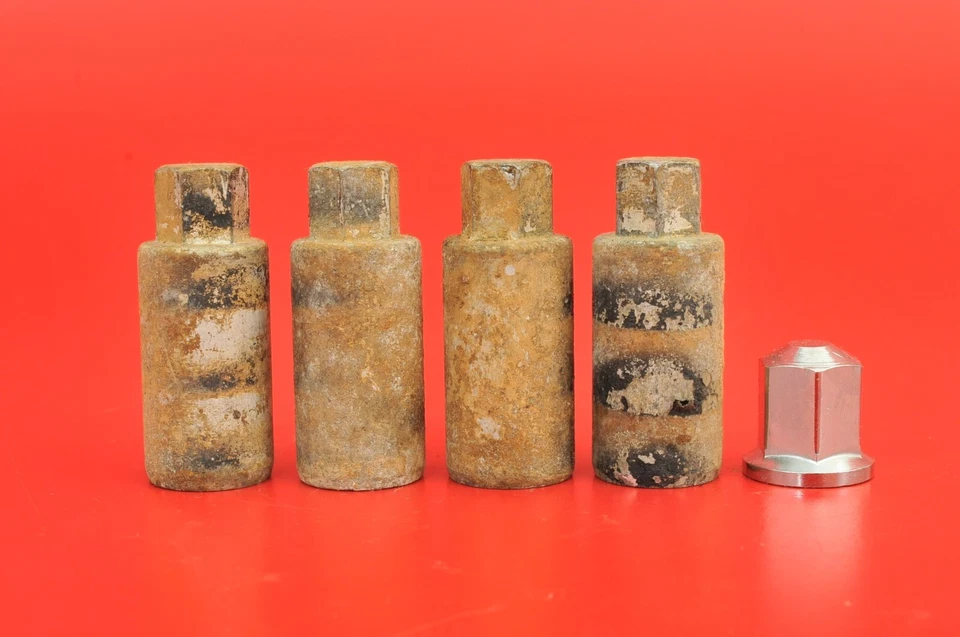 Juego de soportes de montaje de perno de cilindro Yamaha TT500 TT 500 XT500 XT 1976-1981 Foto 3 de 3