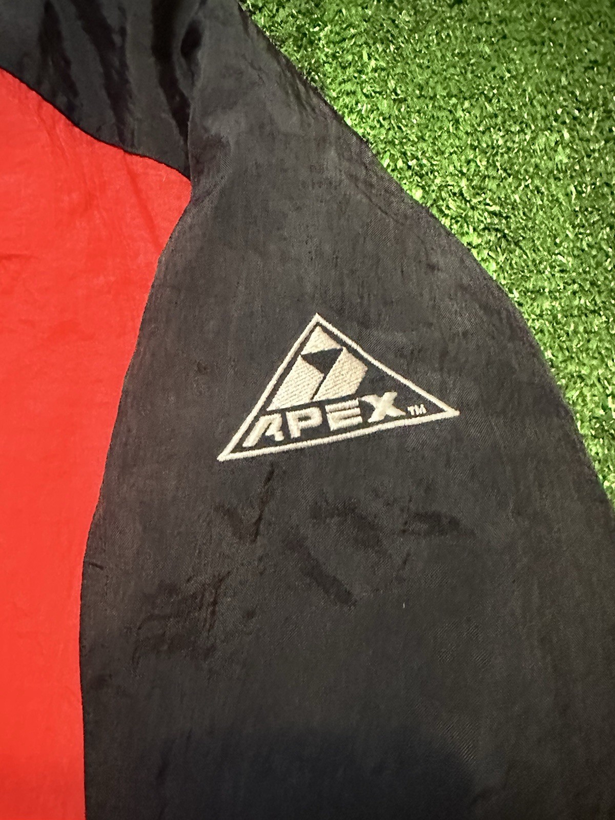 Vintage 90s Apex One NHL Detroit Red Wings Puffer Jacket