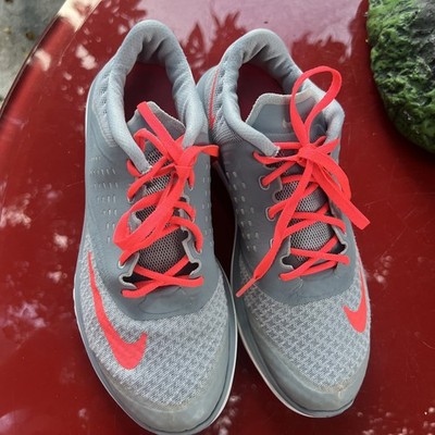 Nike Running Shoes Gray Red Swoosh Men s Size 8 Lightweight Trainers