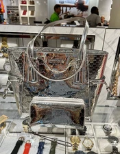 Michael Kors Voyager Large Metallic Logo Tote Bag +Continental Wallet Set Silver