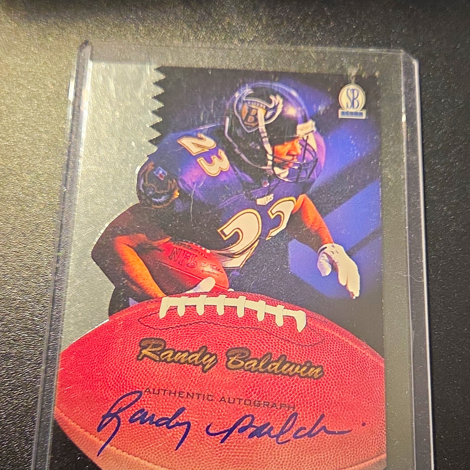Score Board 1997 Randy Baldwin #23 Minnesota Vikings Hard Signed Auto Card
