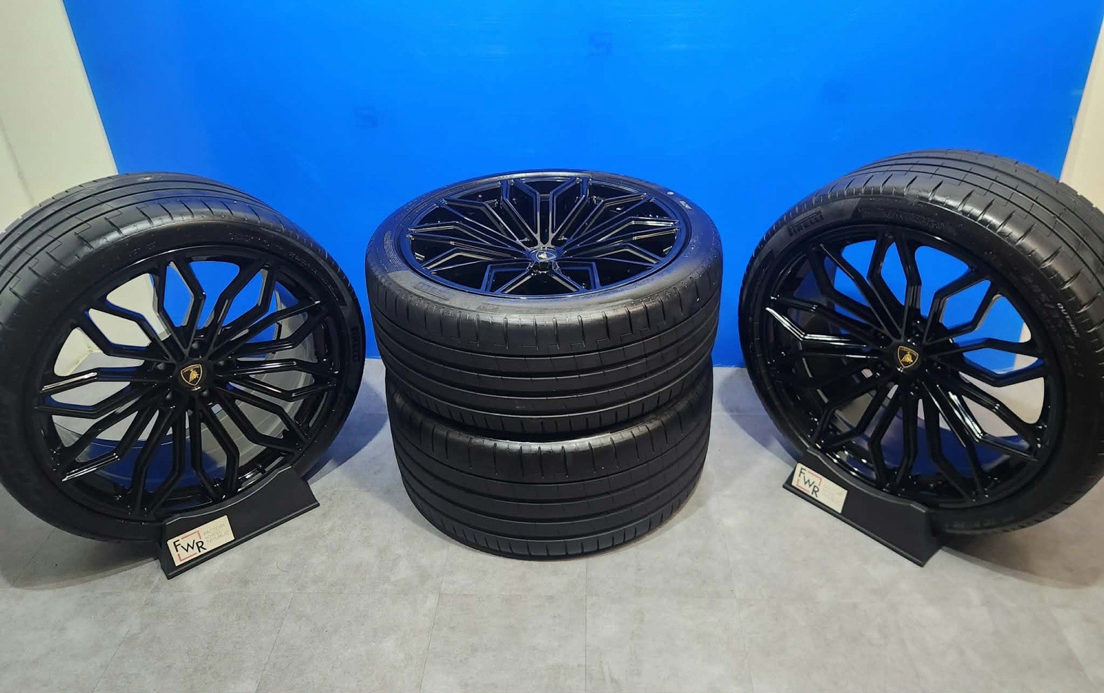 23”  Lamborghini Urus Factory OEM Black Wheels Rims Tires Galanthus Performante