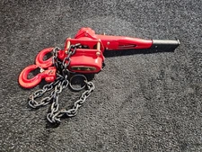 American Power Pull 1.5 Ton Chain Puller w/Thick Steel Construction. Model #615