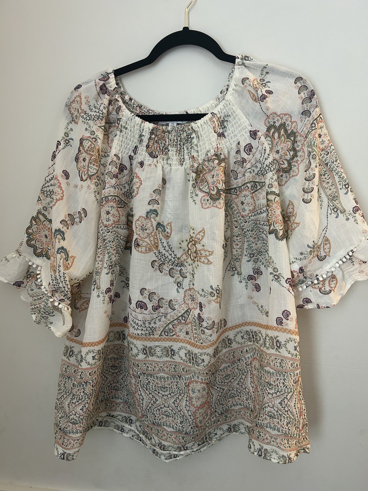 Women’s 65% Rayon Floral Blouse in Plus Size 1X