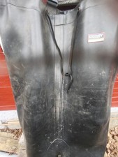 Century 4000 Chest Waders Size UK 10 EU44 Gummi Wathose mit Stahlkappe