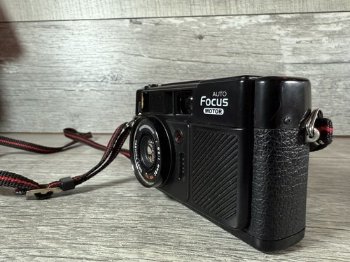 Yashica Auto Focus Motor Full Automatic 38mm f/2.8 Lens Camera With Box (READ) - Picture 7 of 13