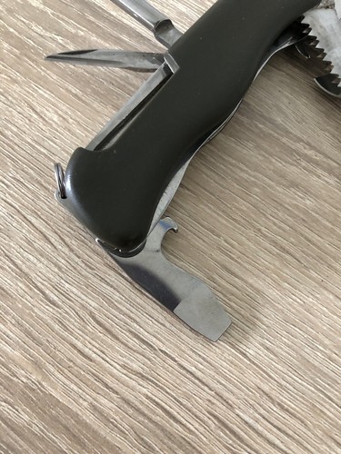 VICTORINOX „Trailfinder“ - Schweizer Armeemesser - mit Säge - olivgrün - Bild 8 von 10