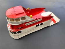 + + + Graupner Rettungskreuzer Adolph Bermpohl, Aufbau + + +