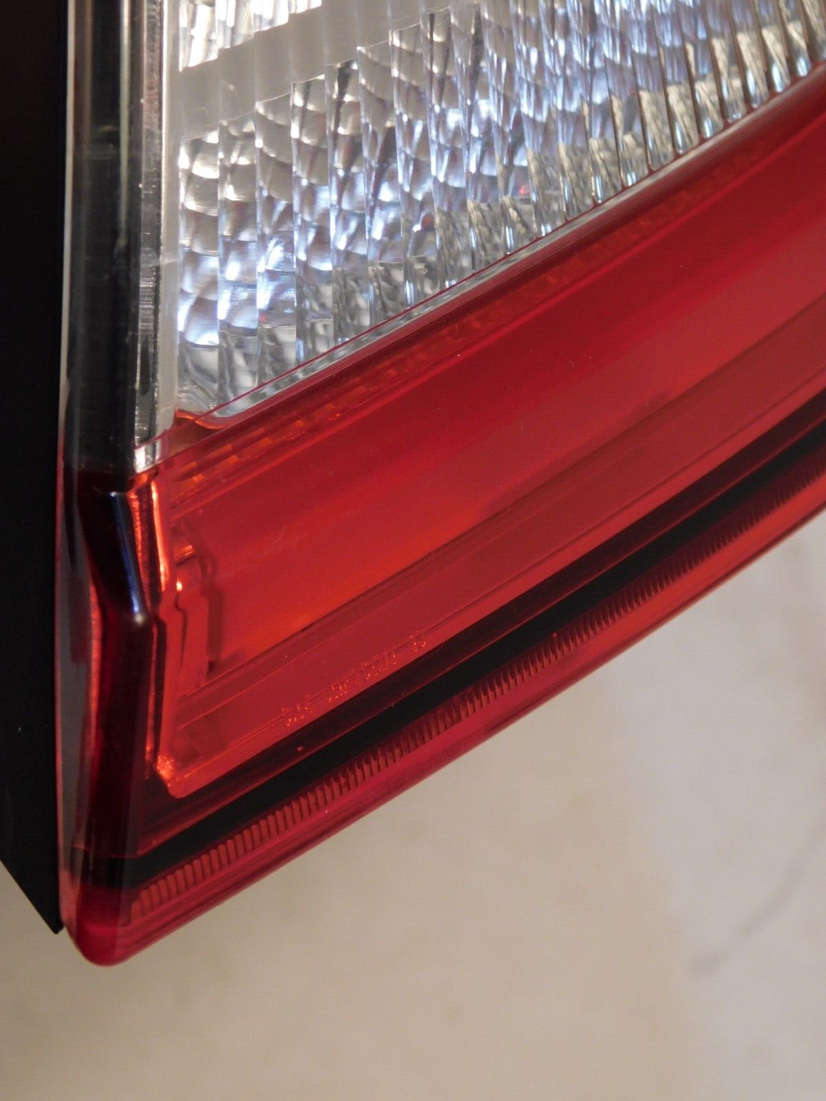 14-21 Maserati Quattroporte Rear PASSENGER Side Outer Taillight Lamp RIGHT LED