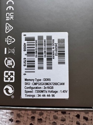 Corsair 16GB (16GB) DOMINATOR  TITANIUM RGB  DDR5 - CMP32GX5M2X7200C34W