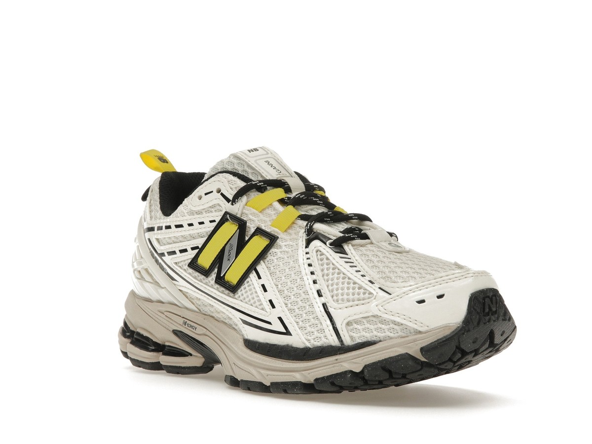 ★人気★ New Balance x Ganni 1906R Egret s-l1200.jpg