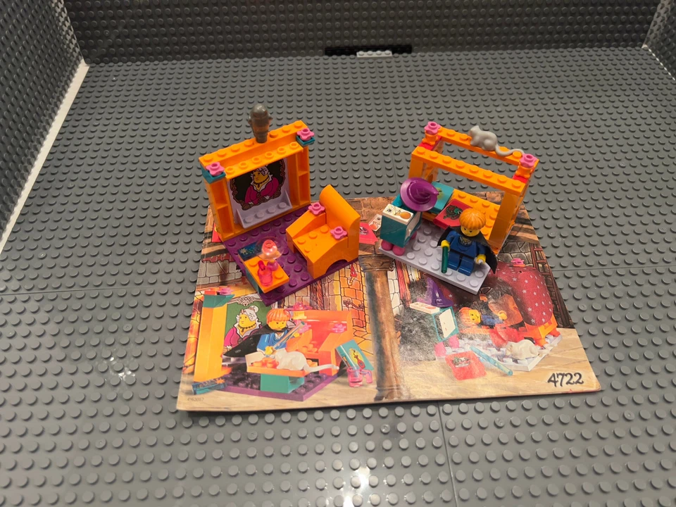 LEGO Harry Potter 4722 Gryffindor, foto 1 di 5