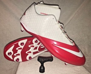 spiked football cleats