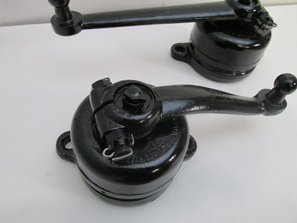 Juego de Amortiguadores Original Ford Modelo A 1930-1931 / Houde Eng. Corp.. Buffalo. N.Y. Foto 3 de 4