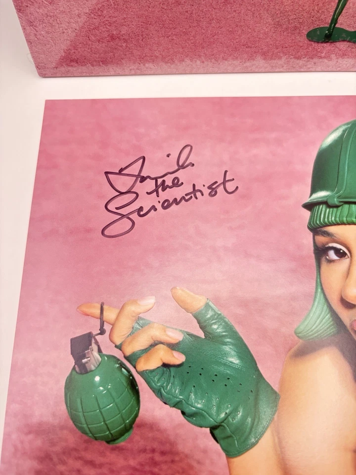 Mariah The Scientist HEARTS SOLD SEPARATELY GREEN SIGNED ART CART VINYL In Hand - Image 3 of 4