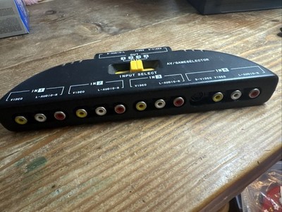 4 Way AV/Gameselector Includes One S-Video In And Out