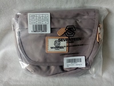 Seventeen London Tottenham Umhängetasche Lila - NEU (C21.1) 
