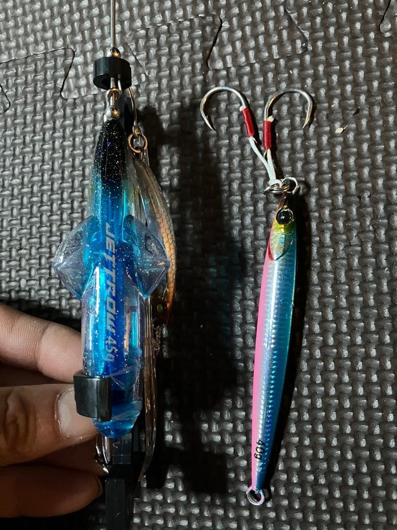 JET POWER metal jig medium size blue/pink - Image 2