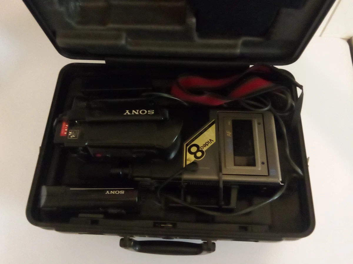 Sony CCD-V8AF-E Video8 Cámara de vídeo con paquete de accesorios 1986