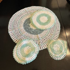 18 pieces Round Crochet Lace Doily set jadite and white 100% Cotton Handmade