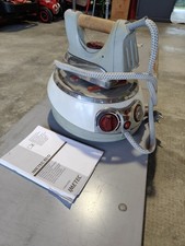 ferro da stiro a vapore con caldaia