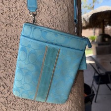 Coach Vintage Y2K signature stripe swingpack ...