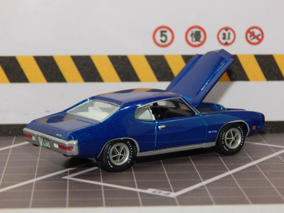 '71 1971 Pontiac GTO Lemans Blue 400 Collectors Diorama Replica 1/64 MINT VHTF - Image 2 of 4