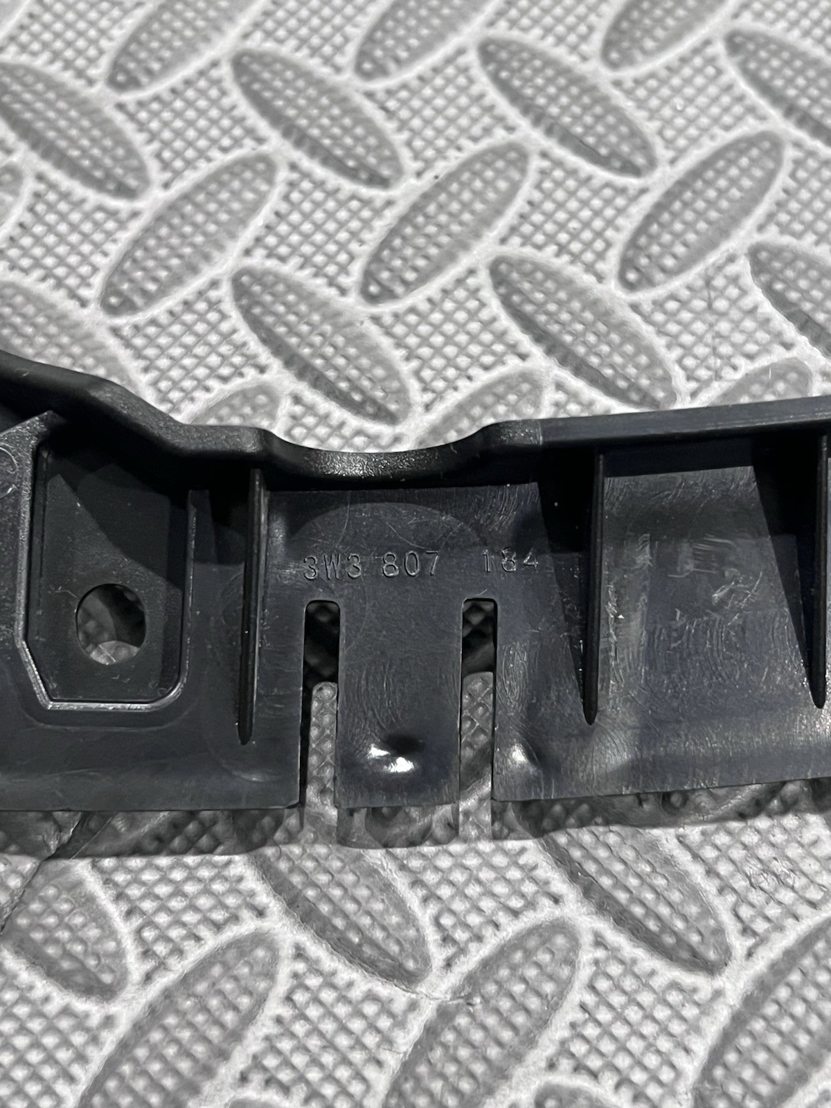 BENTLEY GT FRONT BUMPER BRACKET RIGHT/LEFT KIT OEM:3W3807183C/184C