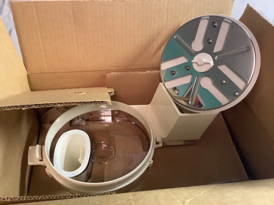  Hamilton Beach Food Processor 704 NEW-Vintage - Image 3 of 4