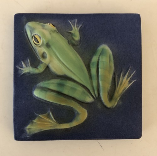 Vintage Natalie Surving Studio 2000 Frog On Blue Background 4”x4” Tile Signed