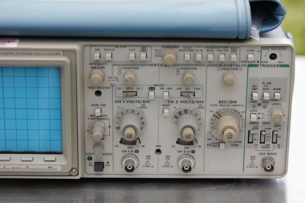 Tektronix 2232 100MHz ハイブリッド オシロスコープ（TEKTRONIX 