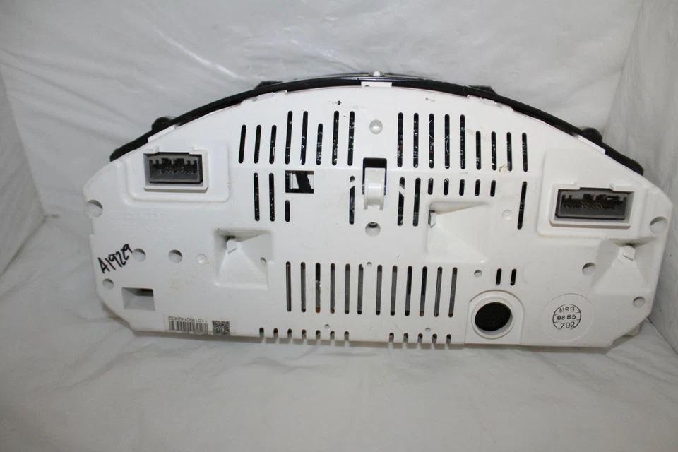 Cuadro de instrumentos velocímetro panel de instrumentos Acura RL 2006-08 135.135 millas Foto 2 de 4