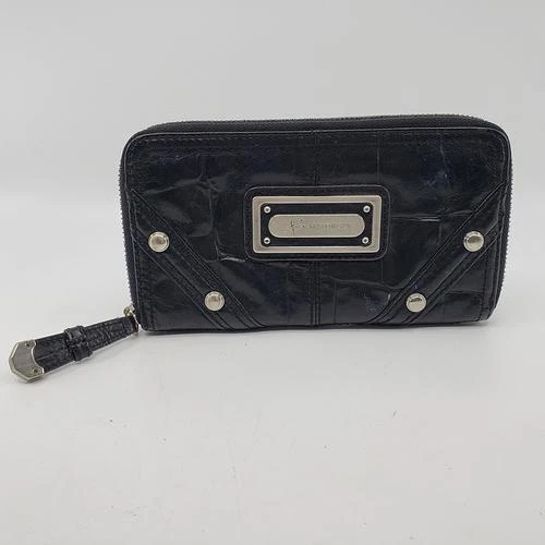 Cartera de cuero B Makowsky con cremallera alrededor negra plateada con interior de leopardo 8 pulgadas X 4,5 pulgadas Foto 2 de 4