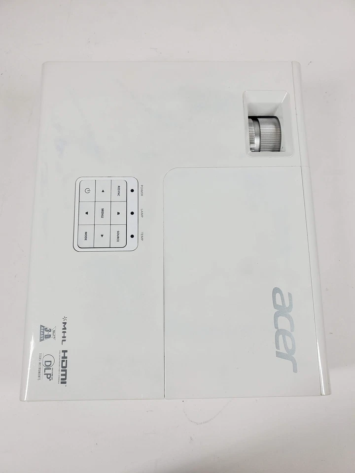 Acer P1173 800x600 3,000 Lumens Standard Throw Projector QSV1308 - Image 4 of 4