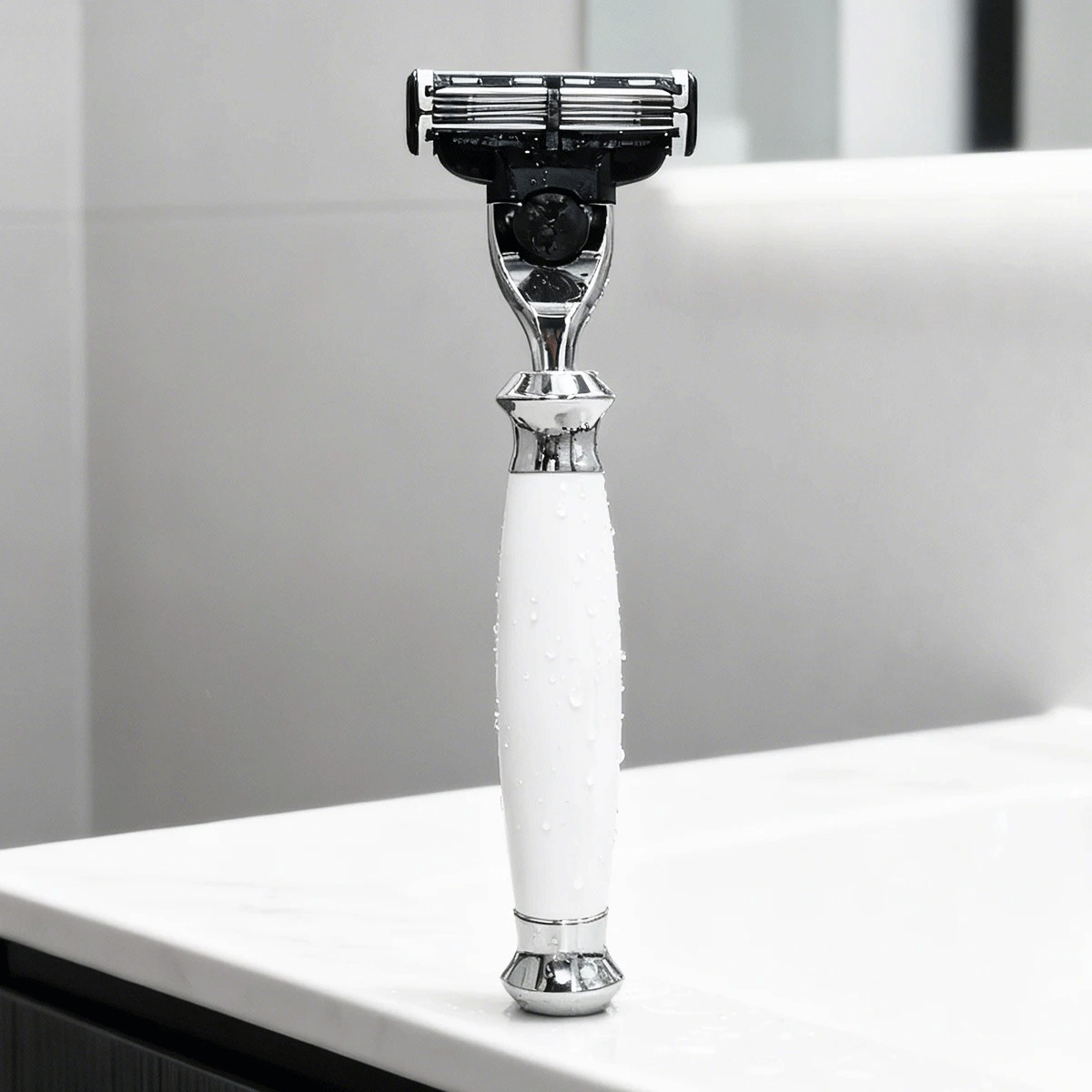 Mach 3 Triple Blade Men's Shaving Razor White Resin Handle Beard Hair Shaver