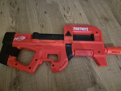 Nerf Fortnite Compact SMG motorisierter Blaster, Ultrarot 8-Dart Magazin 