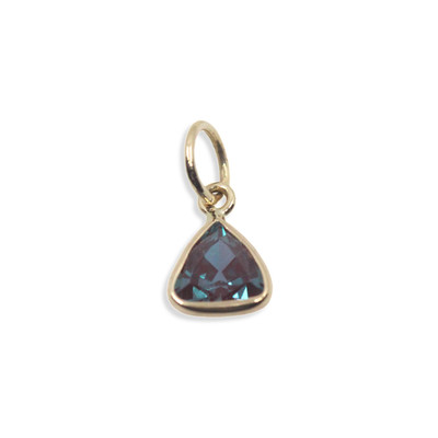 Alexandrit (Laborgefertigt) Charm 5x5 Billionen handgefertigt in 14k Gelbgold