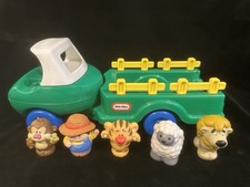 Vintage Little Tikes FARM TRUCK Tractor Hauler With Farmer And 4 Animals