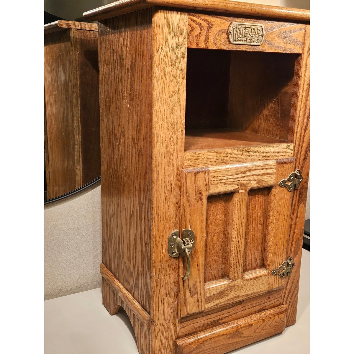 Whitehouse 名盤．本物come org盤．2ndプレス！ White Clad Simmons Hardware Co Oak Ice Box Side Table Vintage Wood