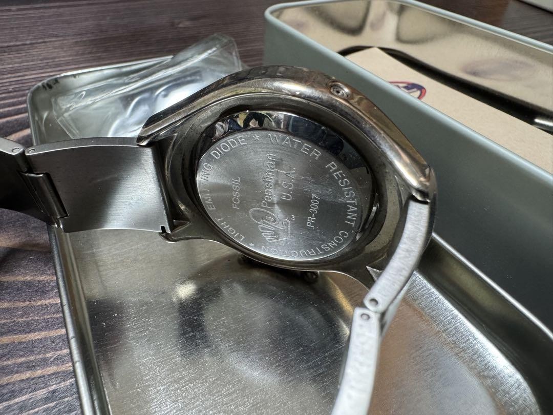 希少Fossil Pepsiman デジタル腕時計 限定品 Pepsiman Fossil Watch Rare Vintage Collectible Advertising