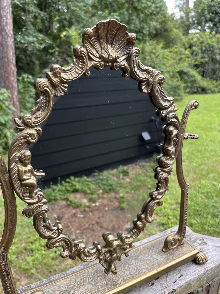 Espejo tocador rococó francés antiguo espejo de mesa de latón detalle de querubín ornamentado Foto 2 de 4