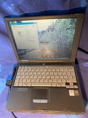 Vintage Laptop Compaq Armada M300 P2250 Series Pentium III mit Erweiterungseinheit