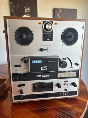 akai gx-365d reel to reel, heavy wooden box lockable case. In