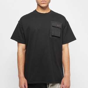 blusa preta com neon