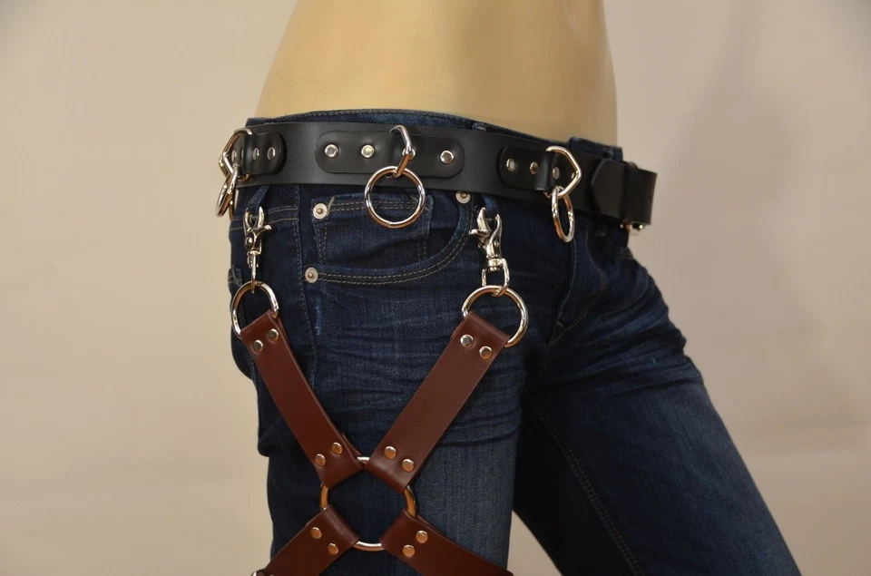 Arnés de pierna de muslo liga cuero marrón anillo tórico y hebilla Steampunk Juegos con disfraces Foto 4 de 4