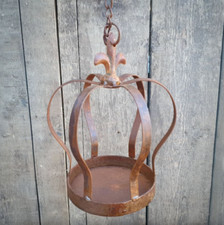 Rusty Wrought Iron Crown Bird Feeder Garden Ornament Hanging Decoration Wildlife